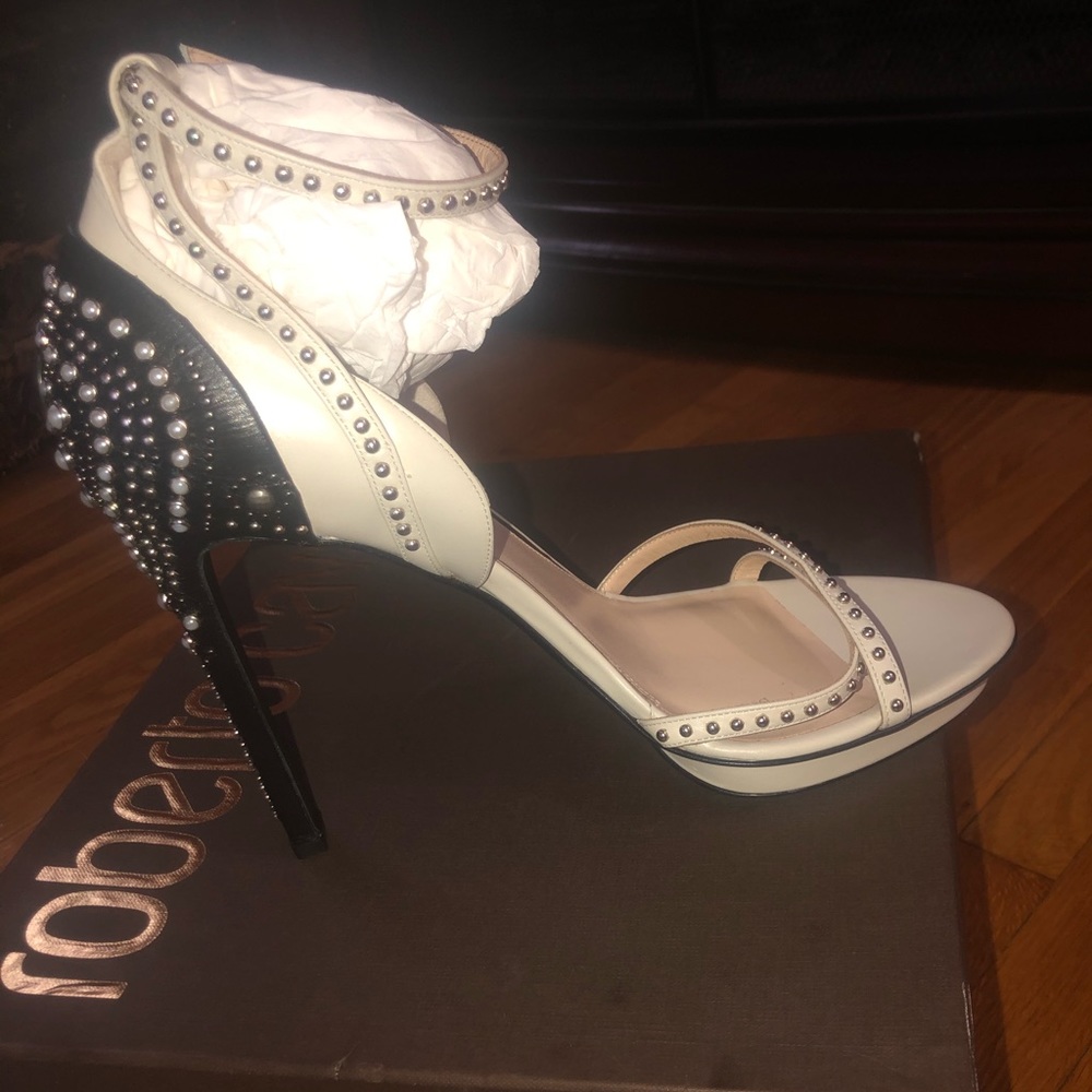 DESIGNER ROBERTO CAVALLI BRAND NEW SANDAL HEELS